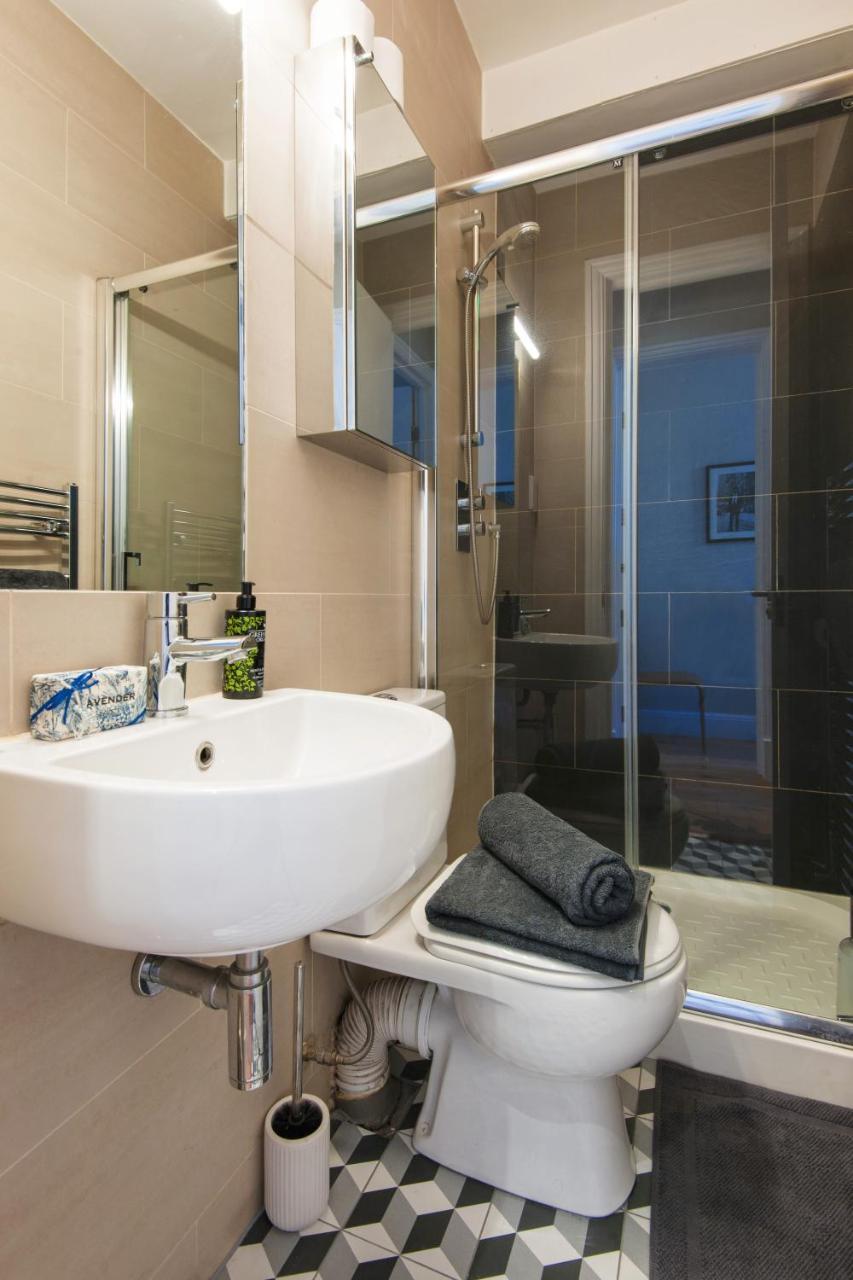 The Authentic Flats In The Heart Of Fitzrovia Apartment London Exterior photo